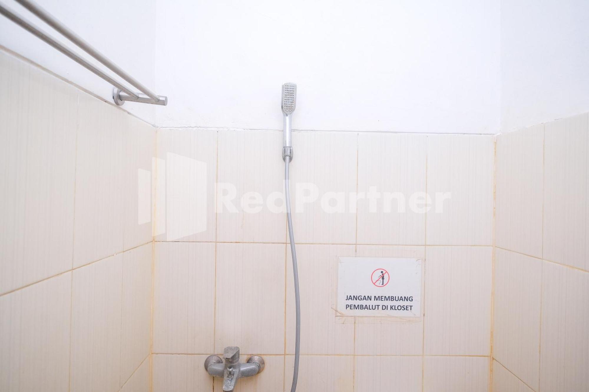 Griya Jasmine Syariah Seturan Redpartner Hotel Maguwo Kültér fotó